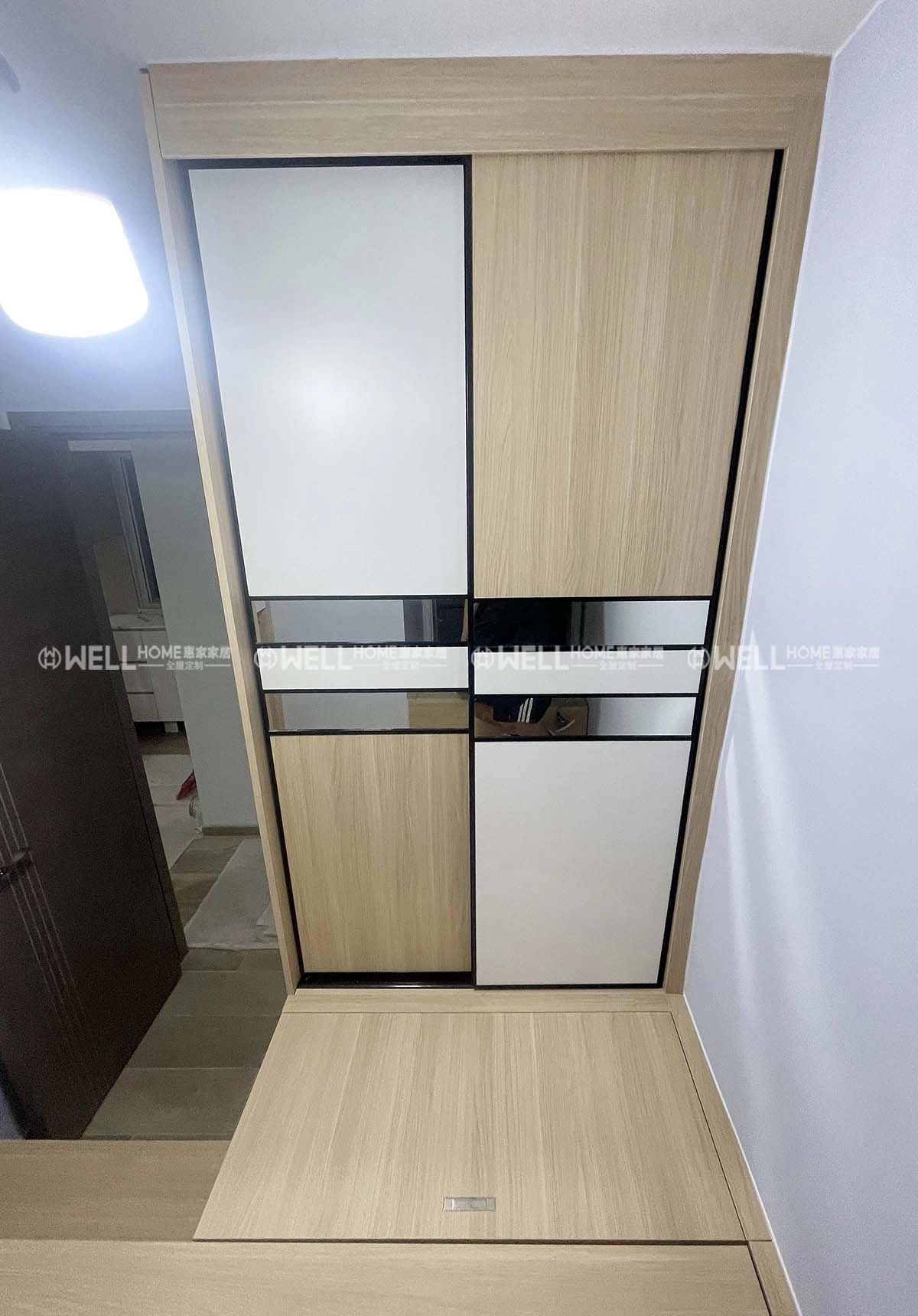 床尾收納櫃:讓狹小臥室,容得下溫暖與整潔